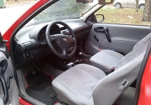 Opel-Corsa--98