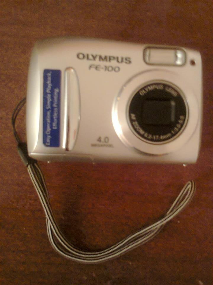 Olympus-digitalni-aparat