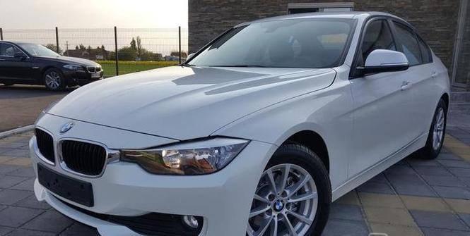 BMW 318 d -13
