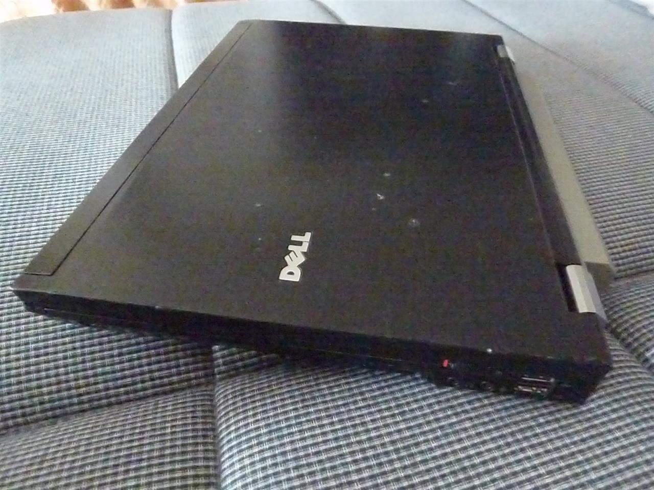 DELL-LATITUDE-E6400-+-nova-9-Cell-batterija