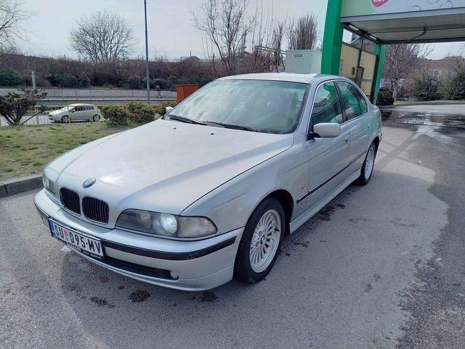 Bmw e39 520i