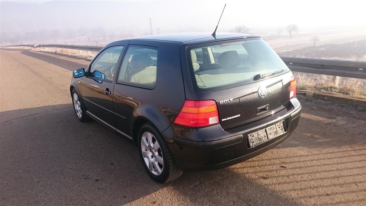 VW-Golf-4--01