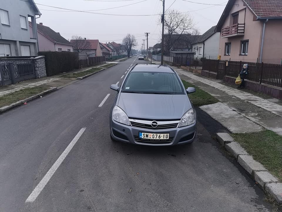 Opel-Astra-H-1-9cdti-2008-god-----------