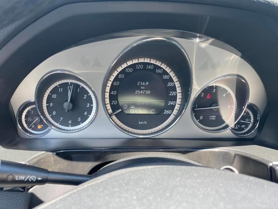 MERCEDES-E250cdi-avantgarde