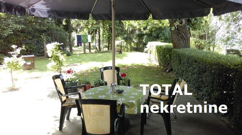 Uknjizen-dvosoban-stan-