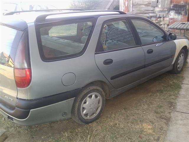 Renault-Laguna-na-karavan--97