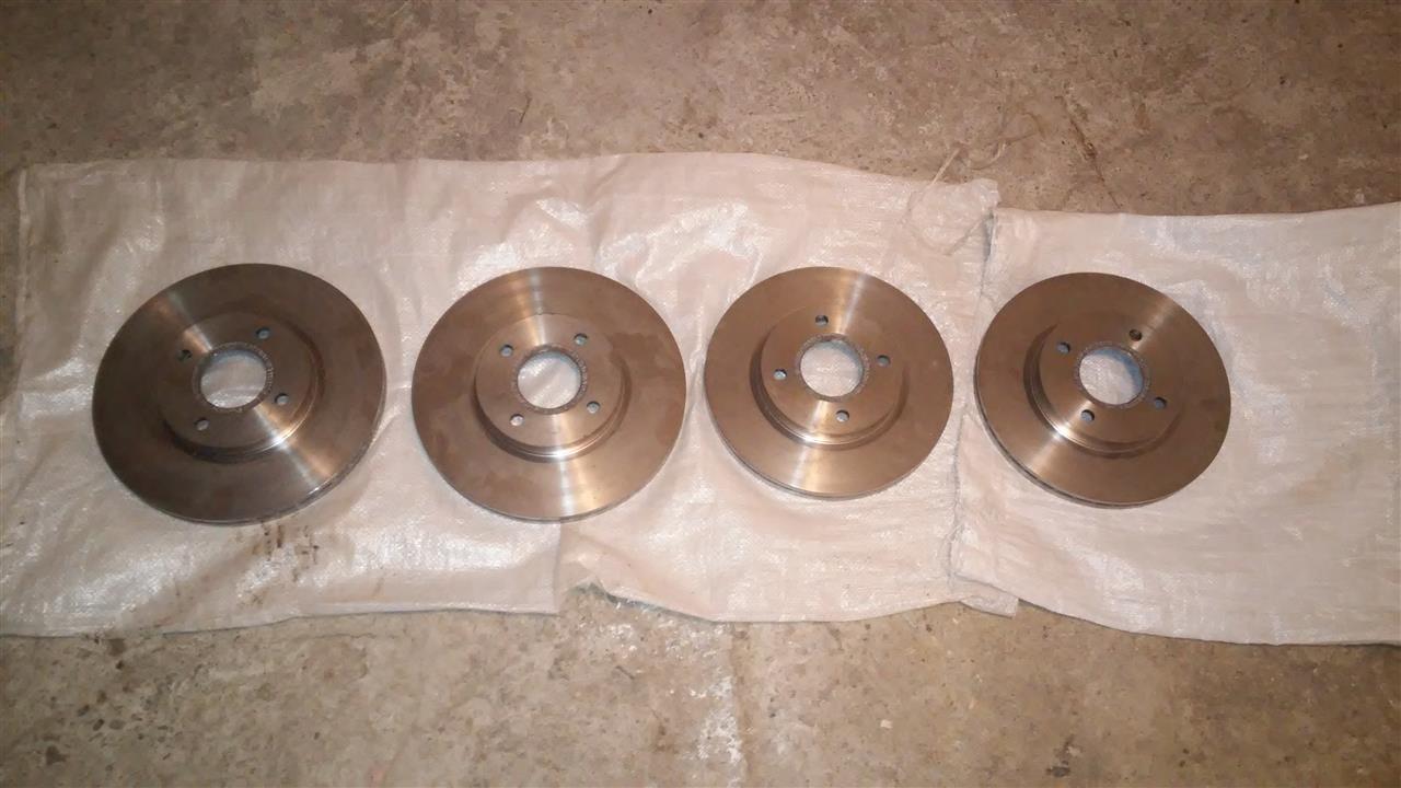 Kocioni-diskovi-Ford-2-para