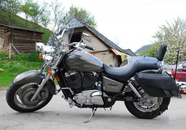 Honda Shadow VT1100 2006