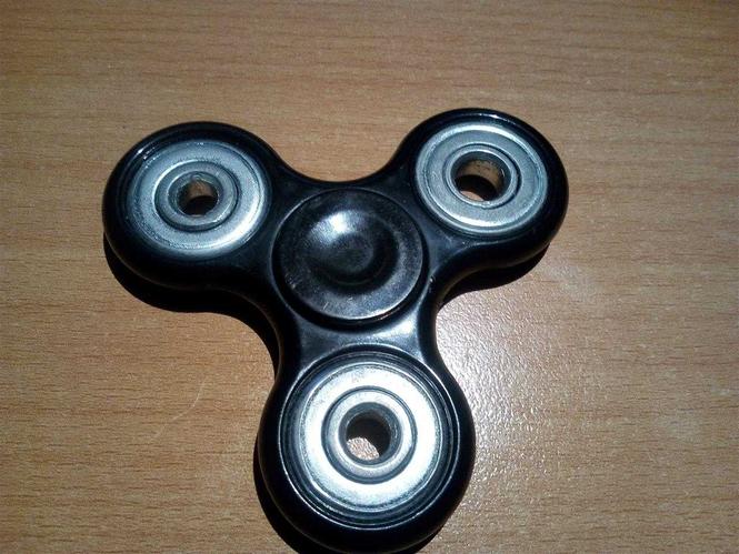 Fidget spinner 