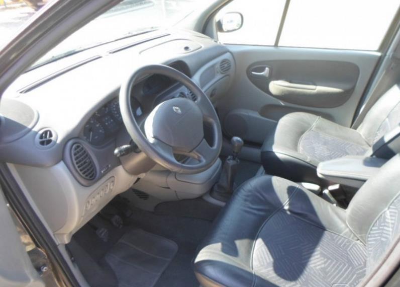 Renault-Scenic-1-9-dci--02