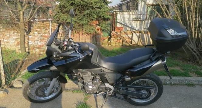 Aprilia Pegaso -06