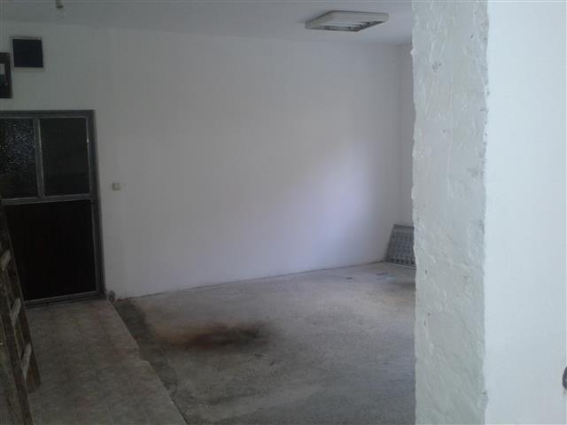 Izdajem-garažu-63m2-