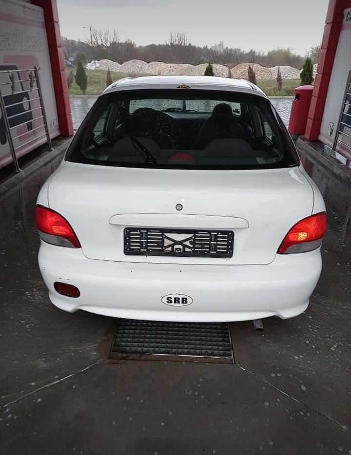 Hyundai-Accent-1-5-ben-automatic