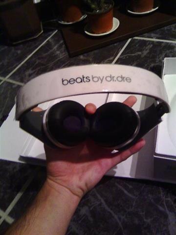 Beats-by-dre-studio-monster