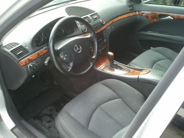 Mercedes---E-220CDI-ELEGANCE