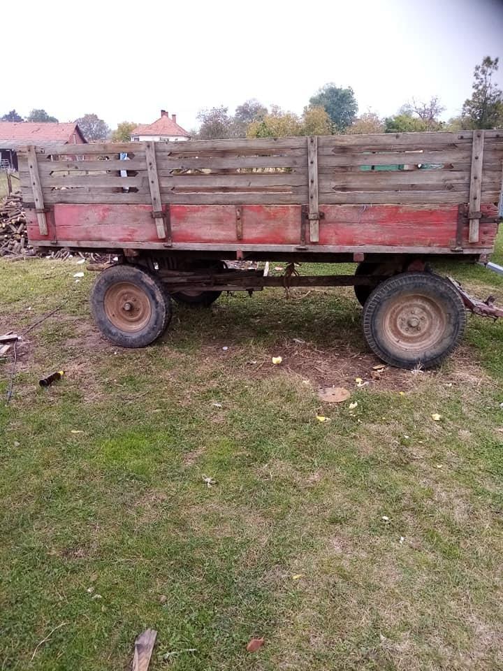 Levatot-Kola-za-traktor-Plug
