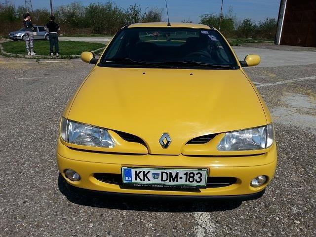 Renault-Megan-coupe--98-1-6-b-66-kw
