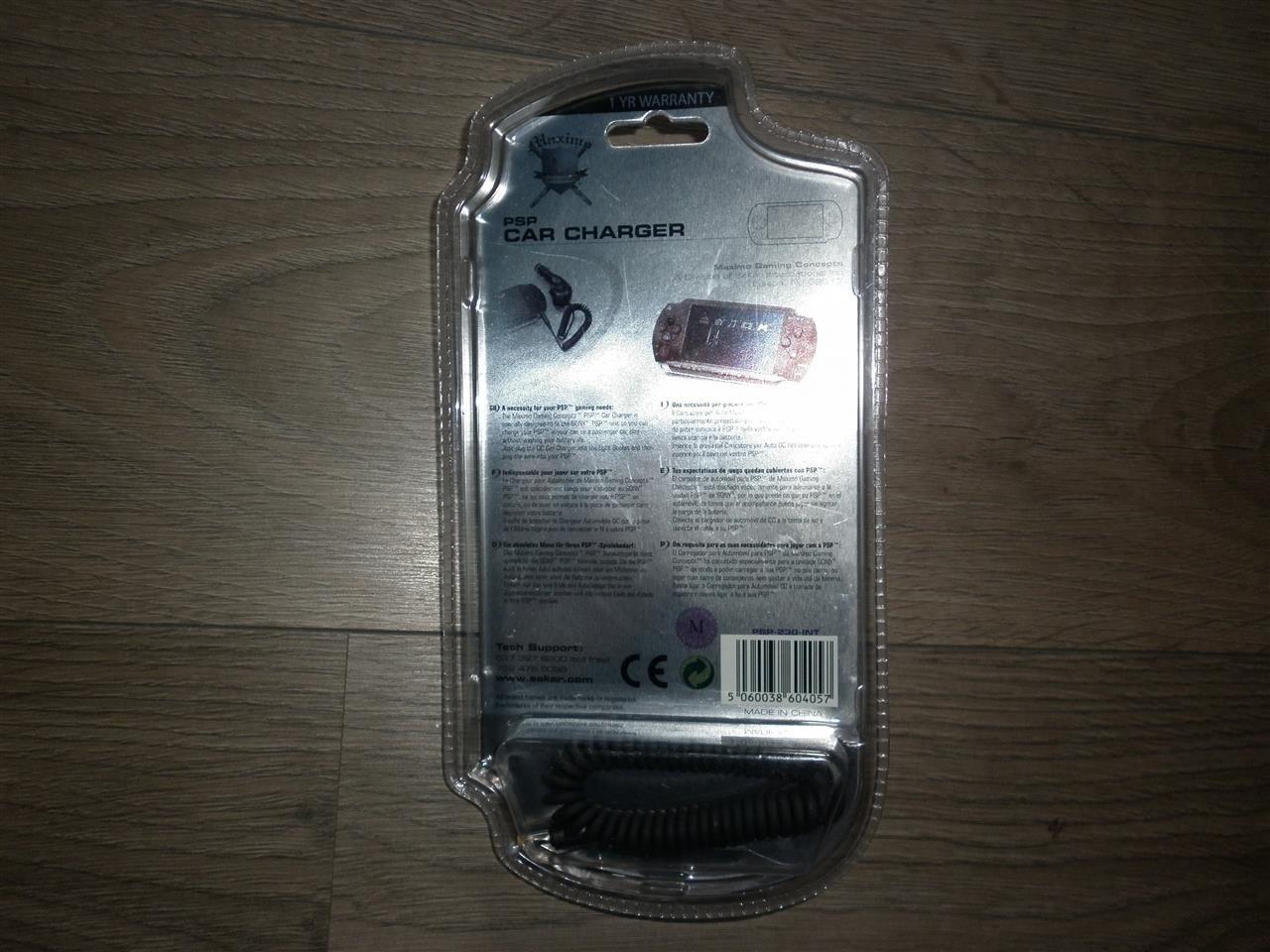 Auto-punjač-za-PSP-Novo