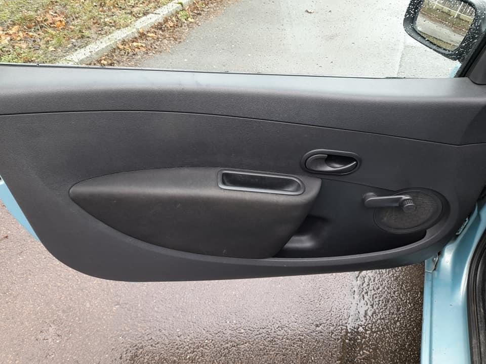 Renault-Clio-1-2B-2007-god-
