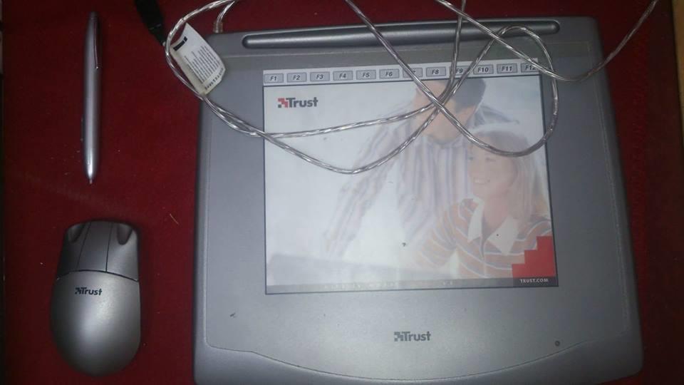 Trust-Wirelles-tablet