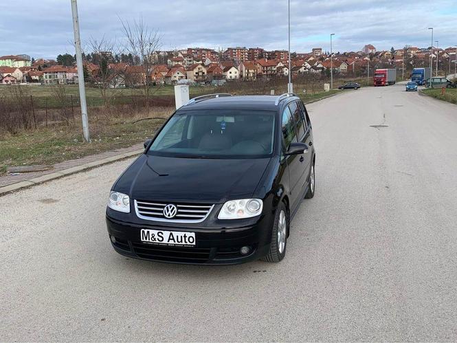 VW TOURAN...7 sedista