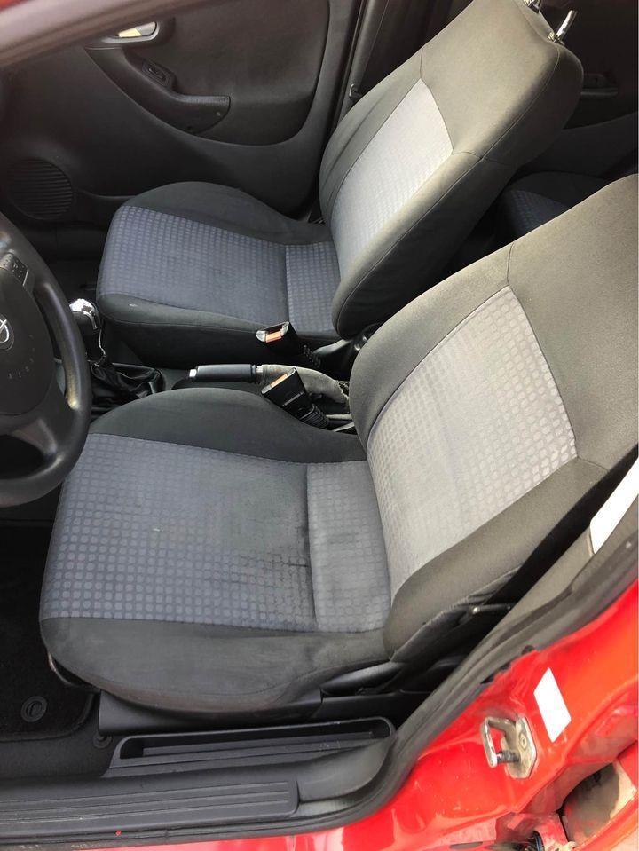 Opel-Corsa-1-0B-2005god---