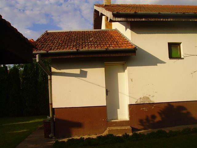 Kuca-od-477m2-u-Subotica--Panonska-50