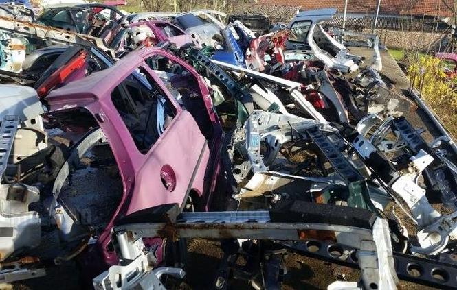 Polovni Auto Delovi