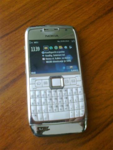 Nokia E71 beli, odlican, simfree, BG