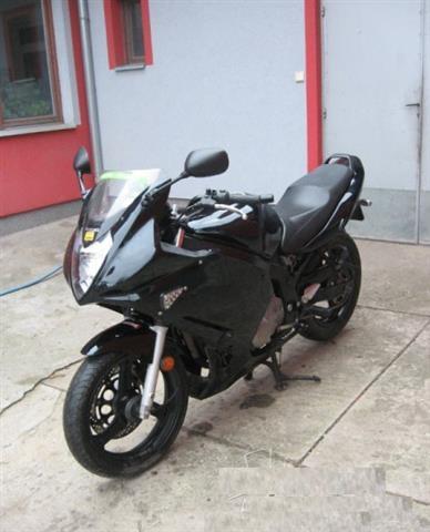 Suzuki GS 500 F 2007