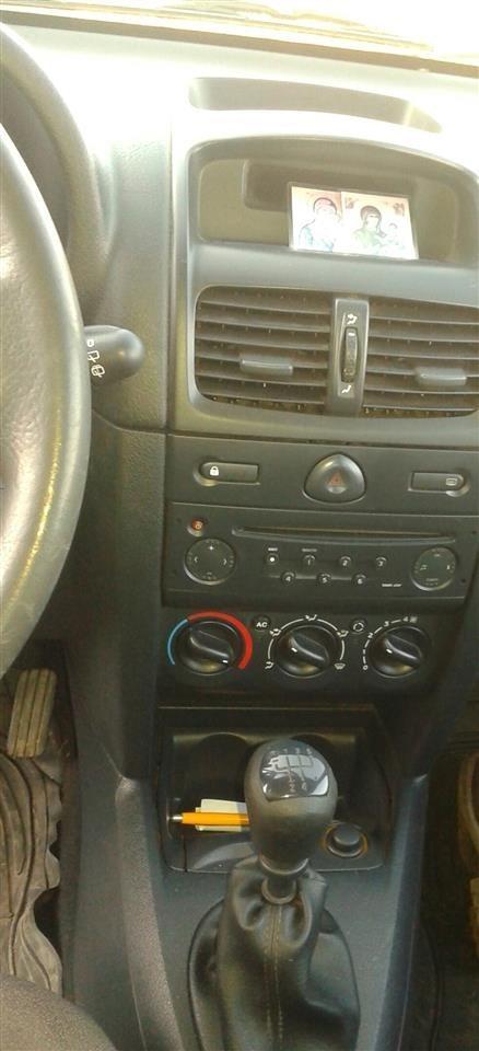 Renault-Clio--04-Super-Stanje