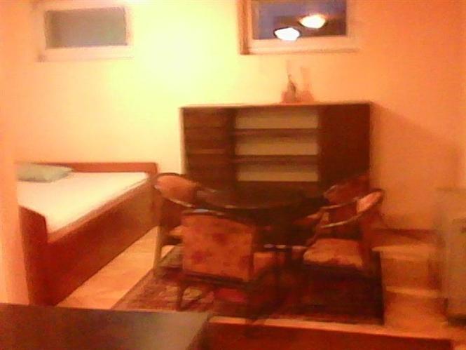 Stan od 50m2 Odlicna lokacija