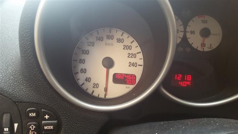 Alfa-Romeo-147---02-
