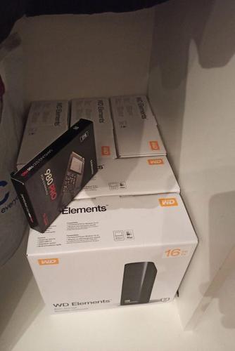 Hard diskovi WD Elements 16TB i 14TB NOVO!