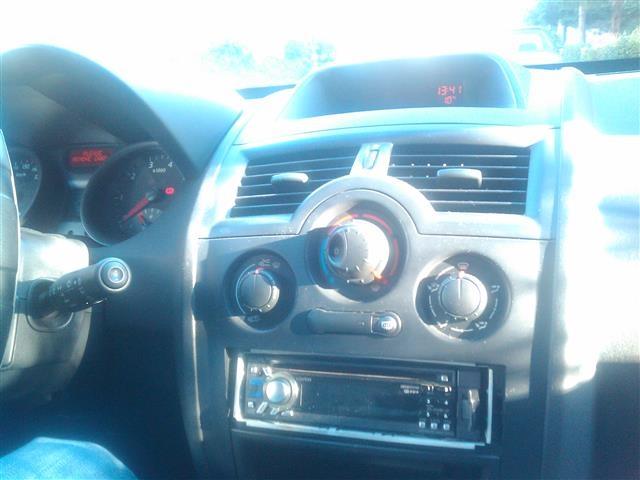 Renault-Megane-2--04