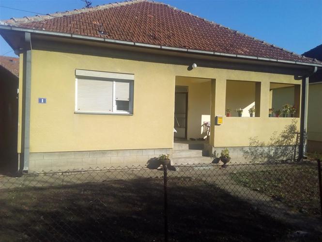 KUĆA NA PRODAJU