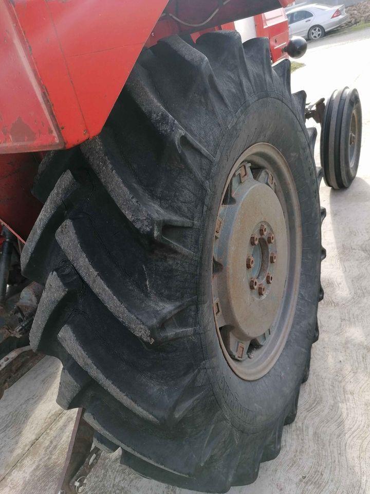 TRAKTOR-560-BEZ-GREŠKE-063514664