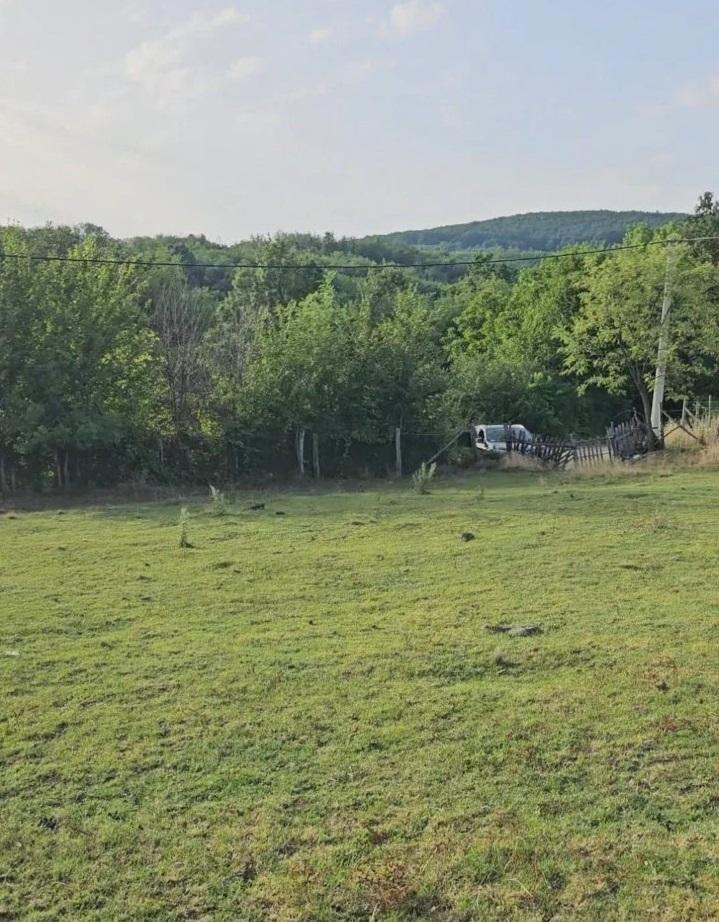 Prodajem-gradjevinski-plac-Kosmaj