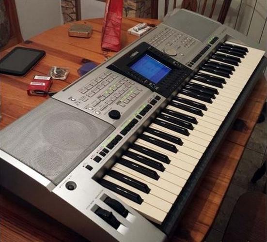 Yamaha PSR-3000