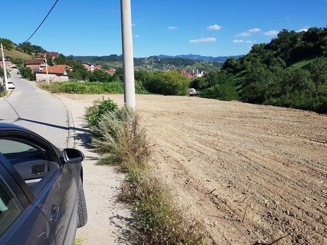 Plac na prodaju!
