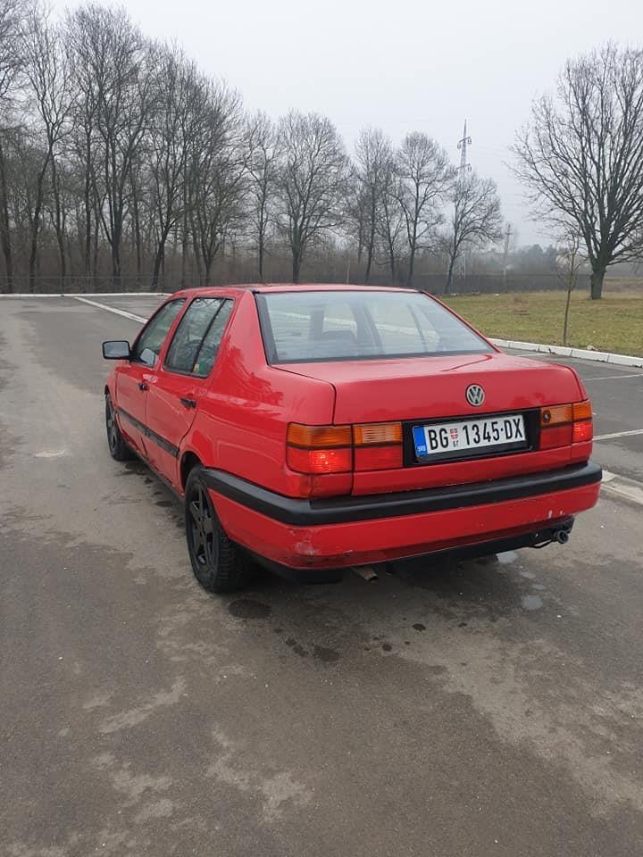 VW-VENTO-1-8-BENZ-PLIN