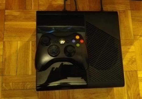 Xbox-360-E-4gb