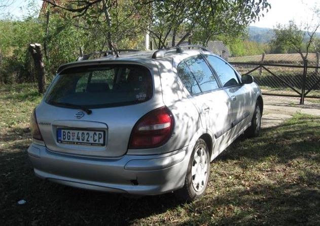 Nissan-Almera--01