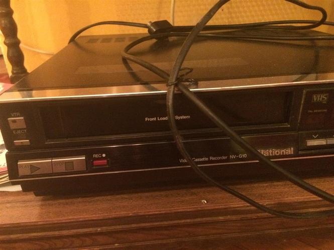 National VHS plejer