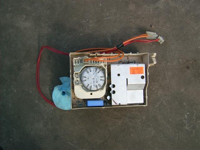 Programator sa elektronikom za whirlpool