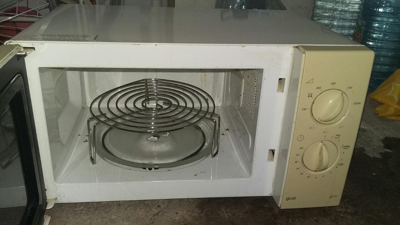 Mikrotalasna-Samsung-Grill
