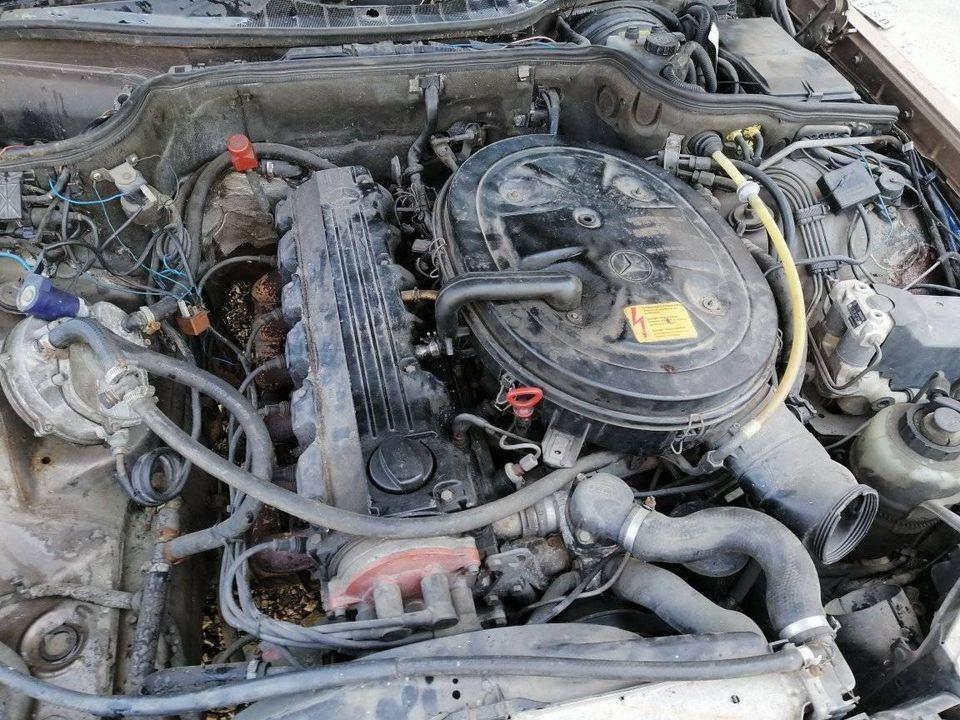 Mercedes-300-SEL-1987g