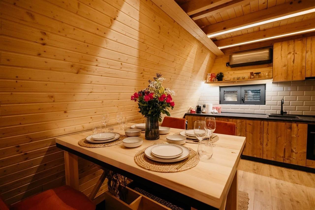 Wilderness-Cabin