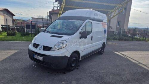 Renault-Trafic-2-0