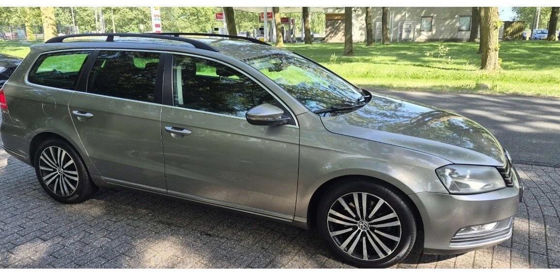 Volkswagen-Passat-b7